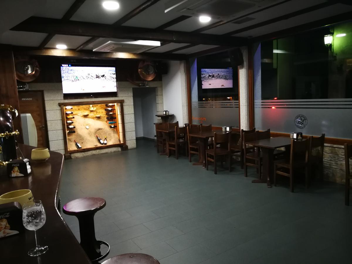 Pension Esquina เมลิเด ภายนอก รูปภาพ
